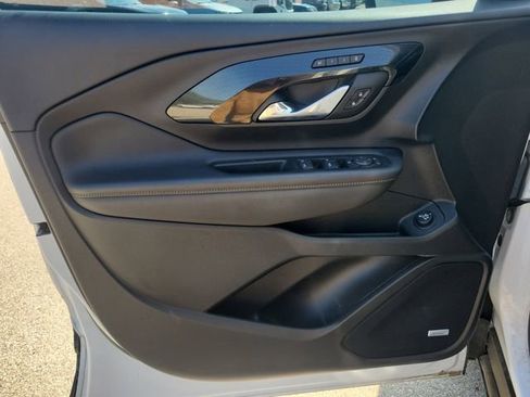 Used 2022 GMC Terrain AT4 w/ Infotainment Package II AWD/4WD image 14
