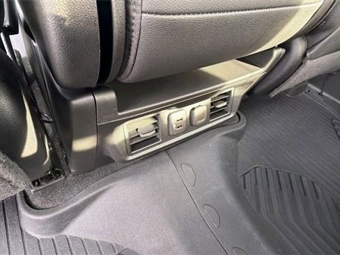 Used 2021 GMC Sierra 1500 SLT w/ Driver Alert Package I image 19