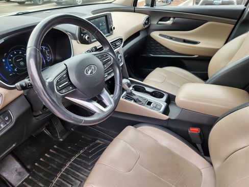 Used 2019 Hyundai Santa Fe Limited image 8