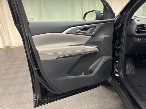 New 2026 Chevrolet Traverse LT w/ Sun and Wheel Package image 23