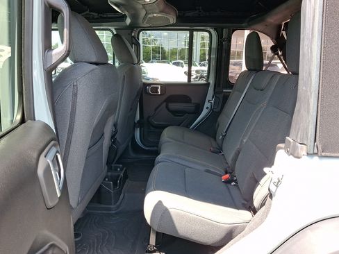 Used 2024 Jeep Wrangler Unlimited Sport AWD/4WD image 10