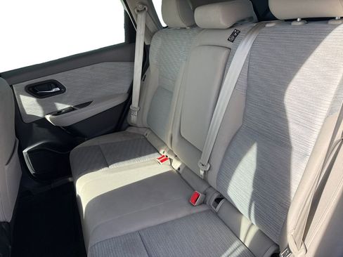 Used 2023 Nissan Rogue SV image 13