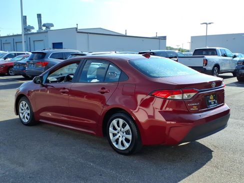 Used 2024 Toyota Corolla LE FWD image 8