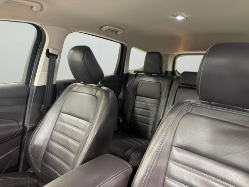 Used 2018 Ford Escape Titanium FWD image 16