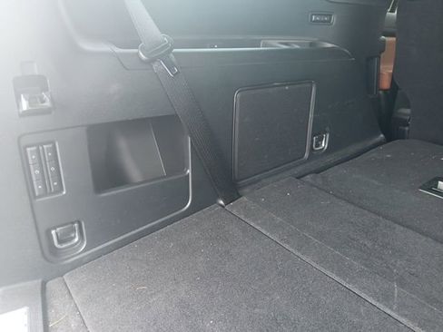 Used 2020 Lincoln Navigator Reserve image 13