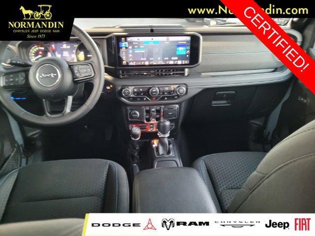 Certified 2025 Jeep Wrangler Unlimited Rubicon 4xe w/ Convenience Group AWD/4WD image 6