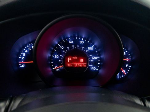 Used 2019 Kia Soul + image 17