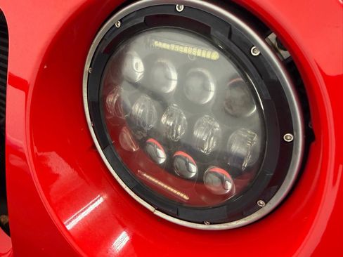 Used 2015 Jeep Wrangler Unlimited Sahara w/ Max Tow Package image 35