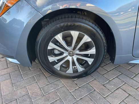 Used 2022 Toyota Corolla LE image 9