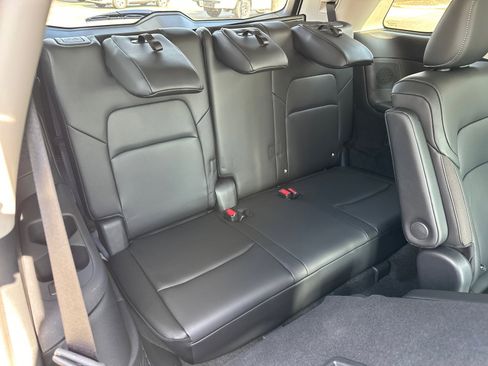 New 2025 Nissan Pathfinder SL w/ SL Premium Package image 15