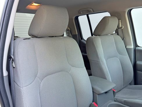 Used 2018 Nissan Frontier S AWD/4WD image 29