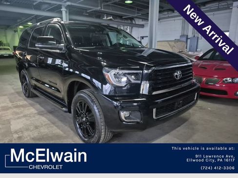 Used 2019 Toyota Sequoia TRD Sport AWD/4WD image 1