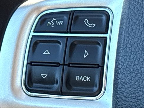 Used 2020 Dodge Journey SE w/ SE Popular Equipment Group image 15