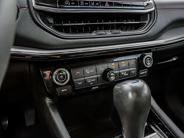 Used 2022 Jeep Compass Trailhawk AWD/4WD image 40