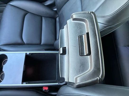 Used 2021 Tesla Model 3 Performance image 35