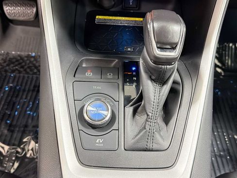 Certified 2021 Toyota RAV4 XSE AWD/4WD image 22