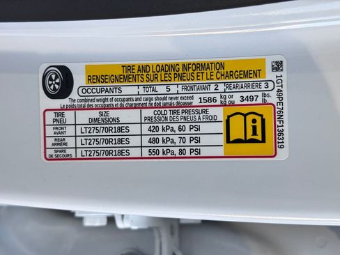 Used 2022 GMC Sierra 2500 AT4 image 8