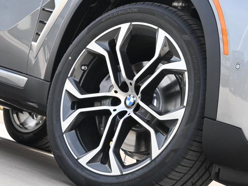 New 2026 BMW X5 xDrive40i image 8