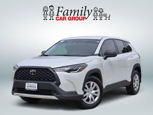 Used 2025 Toyota Corolla Cross L image 1