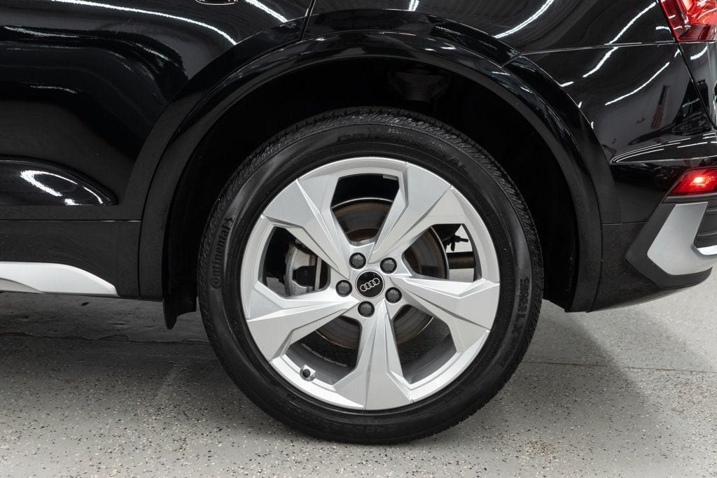 Used 2023 Audi Q5 2.0T Premium w/ Convenience Package AWD/4WD image 36