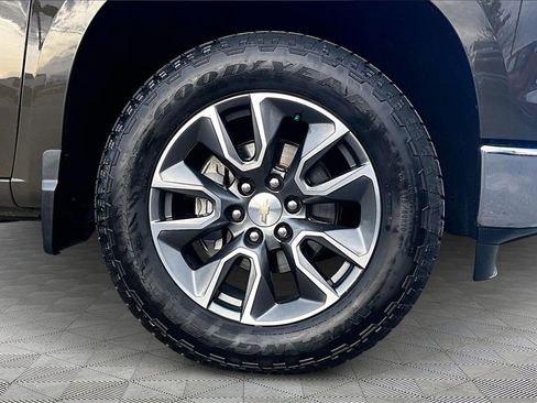 Used 2023 Chevrolet Silverado 1500 LT image 9
