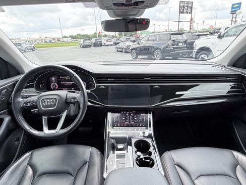 Used 2019 Audi Q8 Premium Plus w/ Premium Plus AWD/4WD image 11