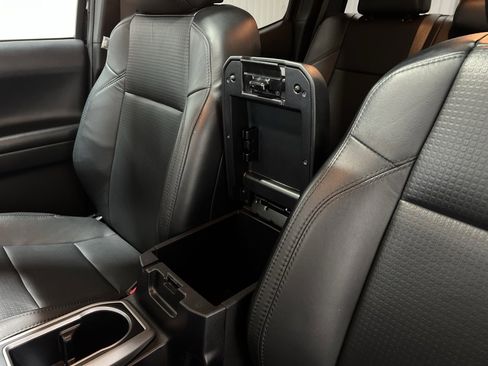 Used 2022 Toyota Tacoma Limited image 35