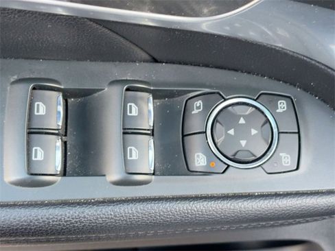 Used 2019 Ford Explorer Sport image 16