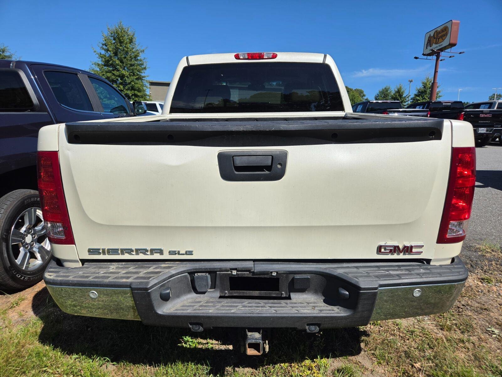 Used 2013 GMC Sierra 1500 SLE w/ Power Tech Package AWD/4WD image 7
