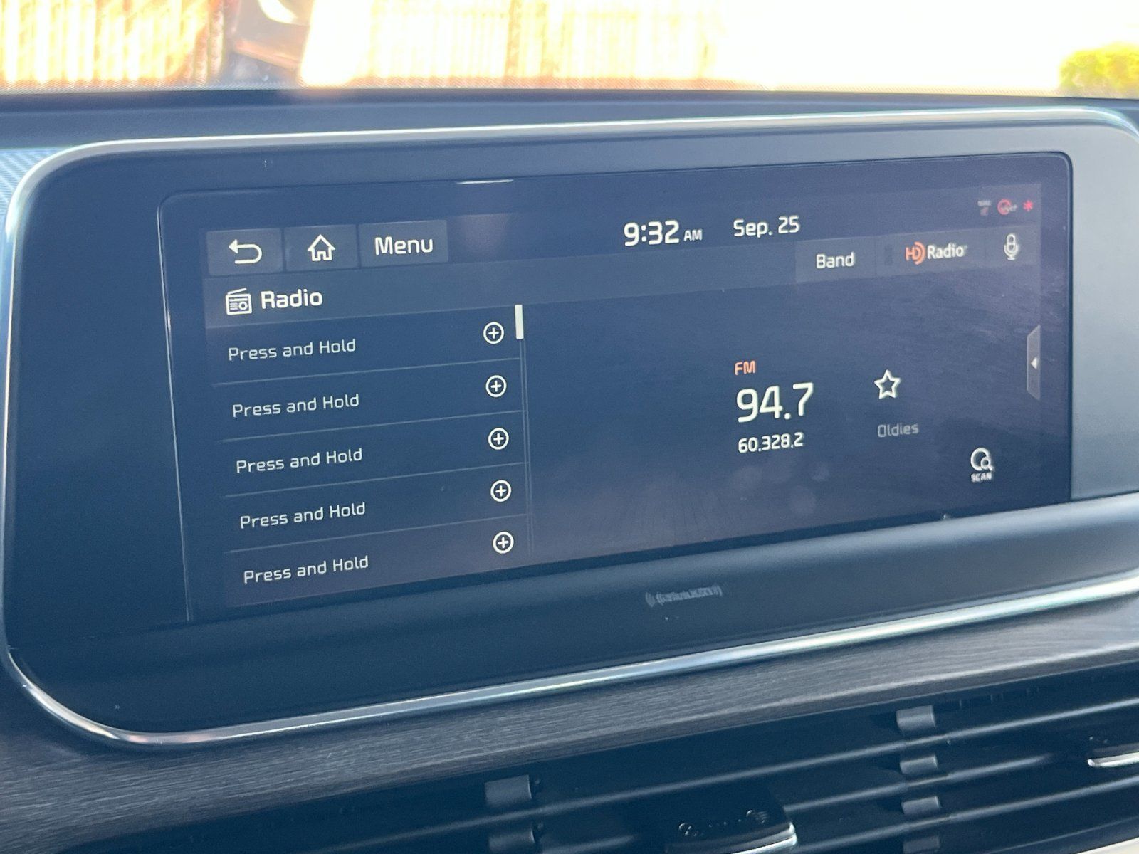 Used 2020 Kia Telluride EX w/ EX Premium Package FWD image 18