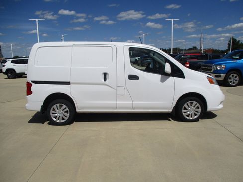Used 2020 Nissan NV200 SV w/ Back Door Glass Package FWD image 5