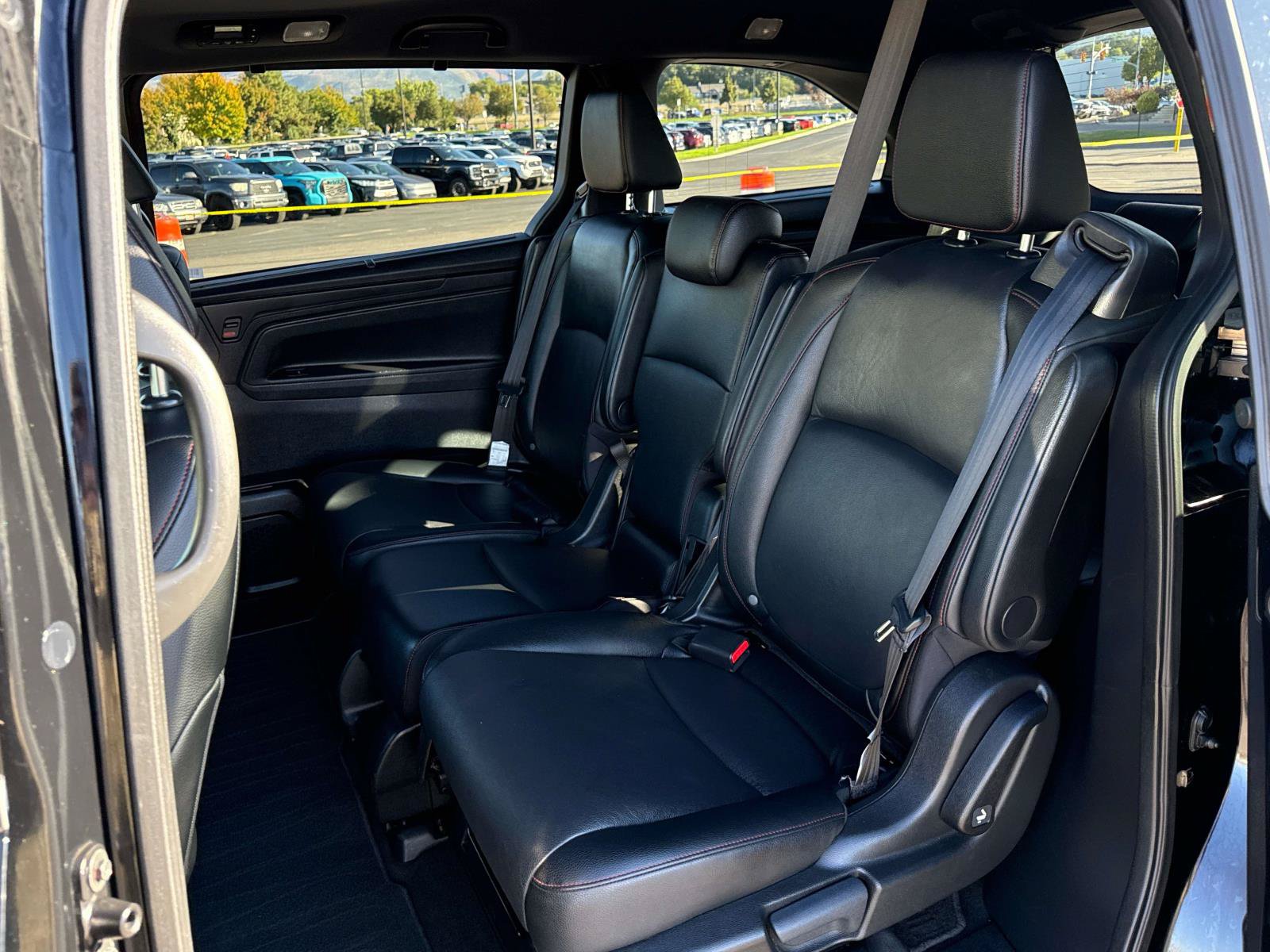 Used 2025 Honda Odyssey Sport-L image 14