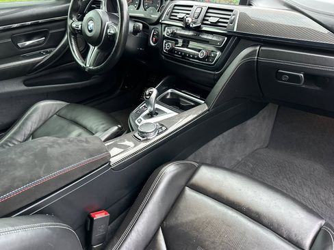 Used 2016 BMW M4 Coupe image 15
