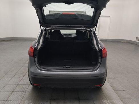 Used 2017 Nissan Rogue Sport SV FWD image 29