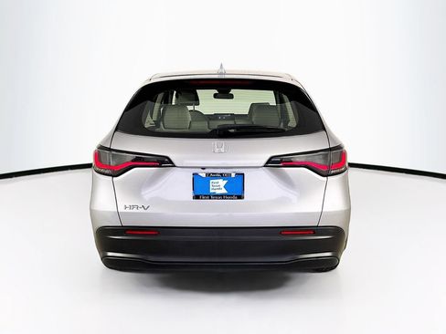 Certified 2023 Honda HR-V LX image 6