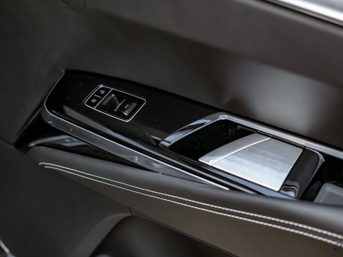 Used 2026 Cadillac Escalade V w/ LPO, Floor Liner Package image 91