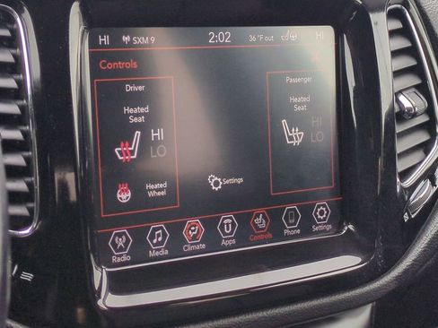 Used 2020 Jeep Compass Limited image 34