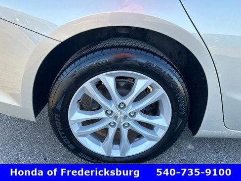 Used 2016 Chevrolet Malibu LT w/ Leather Package image 36