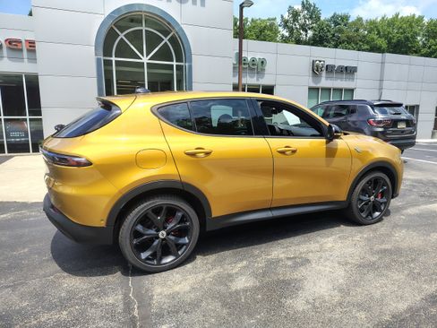 Certified 2025 Dodge Hornet GT AWD/4WD image 15
