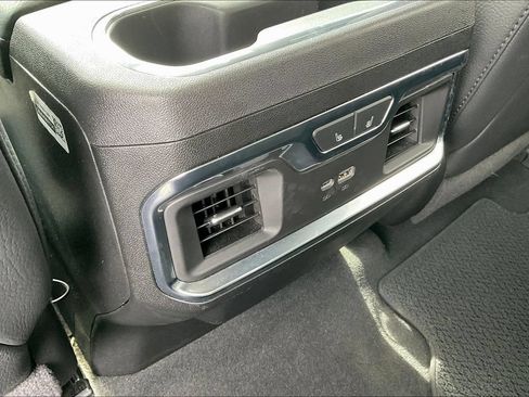 Used 2025 GMC Sierra 2500 Denali w/ Technology Package AWD/4WD image 11