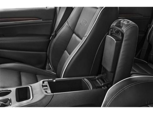 Used 2015 Jeep Grand Cherokee Overland AWD/4WD image 18