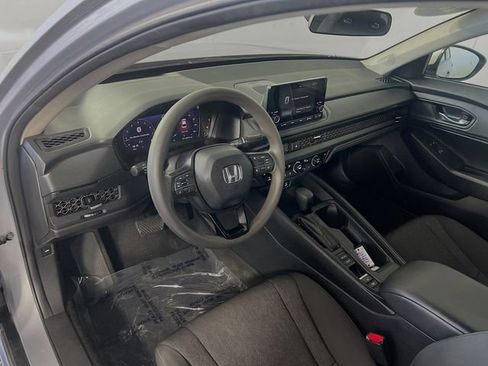 Used 2023 Honda Accord EX image 11