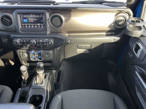 Used 2020 Jeep Gladiator Sport w/ Quick Order Package 24S image 18