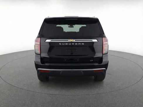 Used 2021 Chevrolet Suburban LT w/ Luxury Package image 7