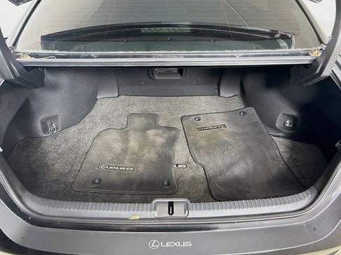 Used 2019 Lexus ES 350 image 32