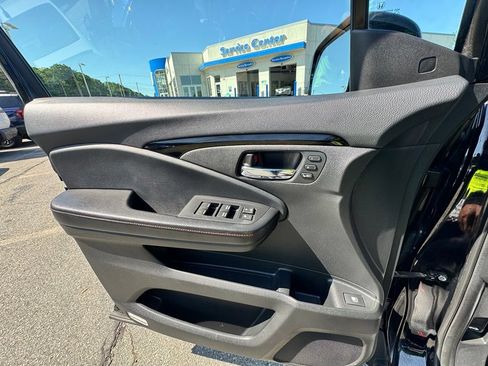 Used 2019 Honda Ridgeline Black Edition image 23