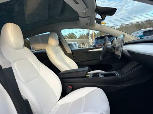 Used 2024 Tesla Model Y Long Range image 20