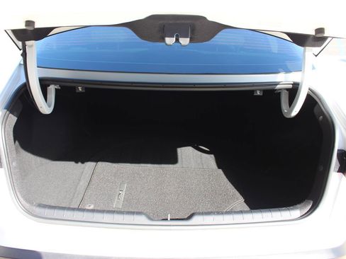 Used 2025 Kia K4 EX image 32