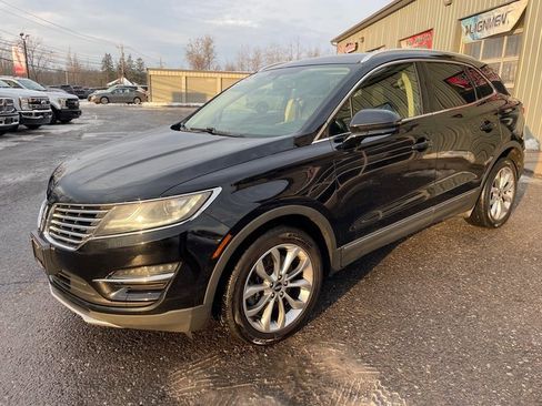 Used 2017 Lincoln MKC Select w/ Select Plus Package image 3