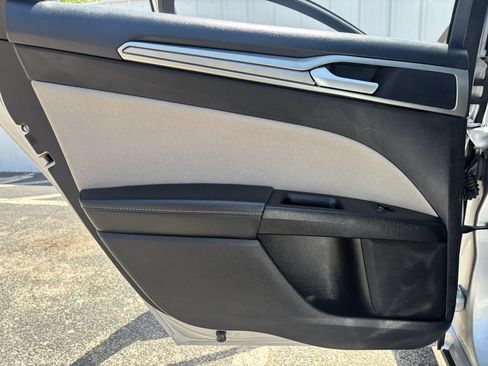 Used 2018 Ford Fusion S FWD image 53